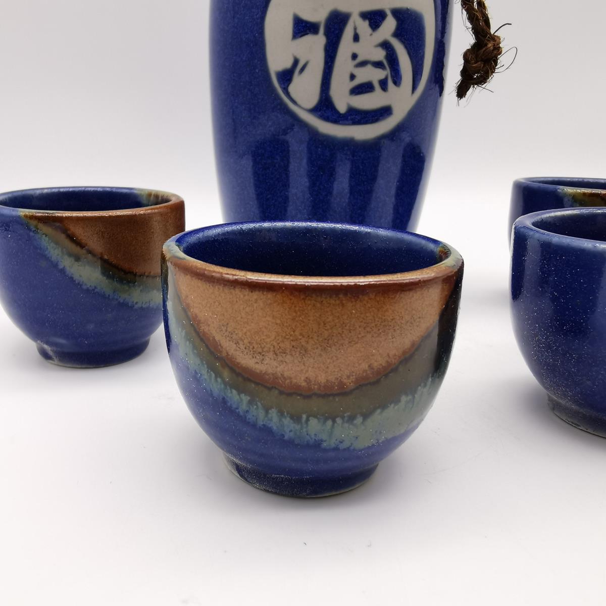 Set da sake blu con libellule